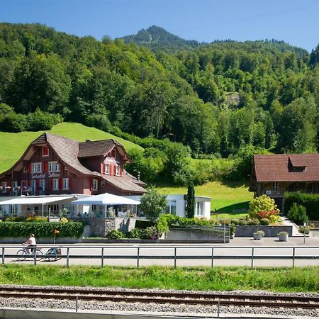 Landgasthof Zollhaus Sachseln Bagian luar foto