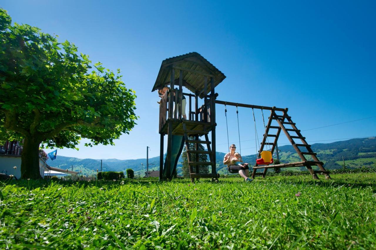 Landgasthof Zollhaus Sachseln Bagian luar foto